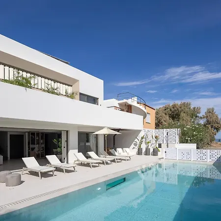 Villa Laxa - Seaside, Elevated Retreat By Etouri