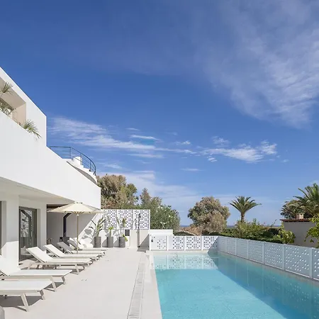 Laxa - Seaside, Elevated Retreat By Etouri Rethimnon