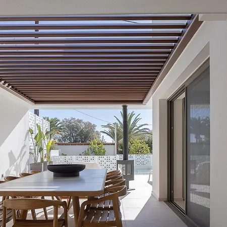 Laxa - Seaside, Elevated Retreat By Etouri Villa