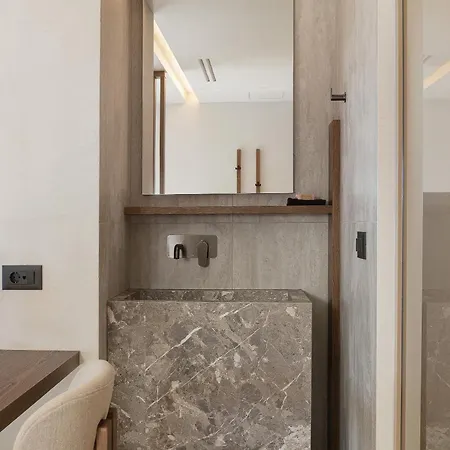 Laxa - Seaside, Elevated Retreat By Etouri