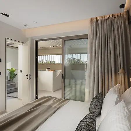 Laxa - Seaside, Elevated Retreat By Etouri *