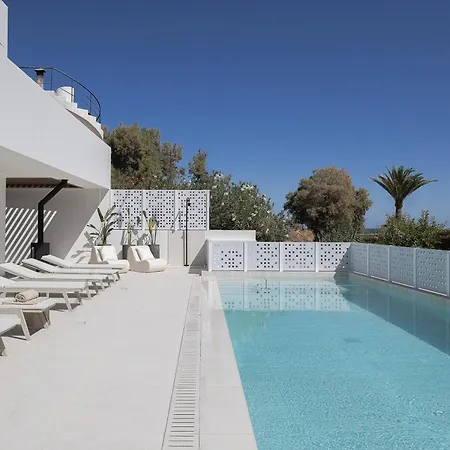 Laxa - Seaside, Elevated Retreat By Etouri Villa